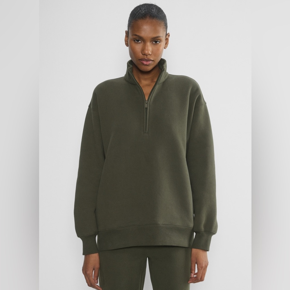 Aritzia Women’s Quarter Zip Sweatshirt